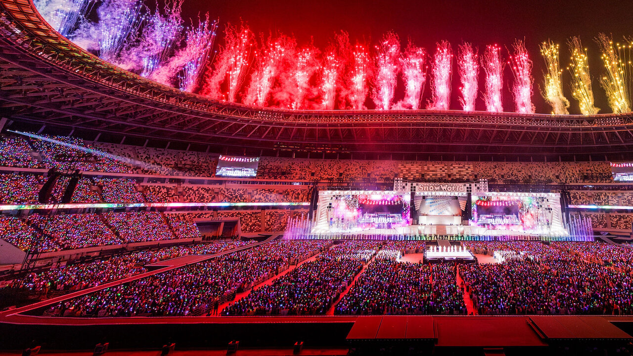 アイドル  Man  World 1st Stadium Live Watch Snow Man 1st Stadium Live Snow World | Netflix