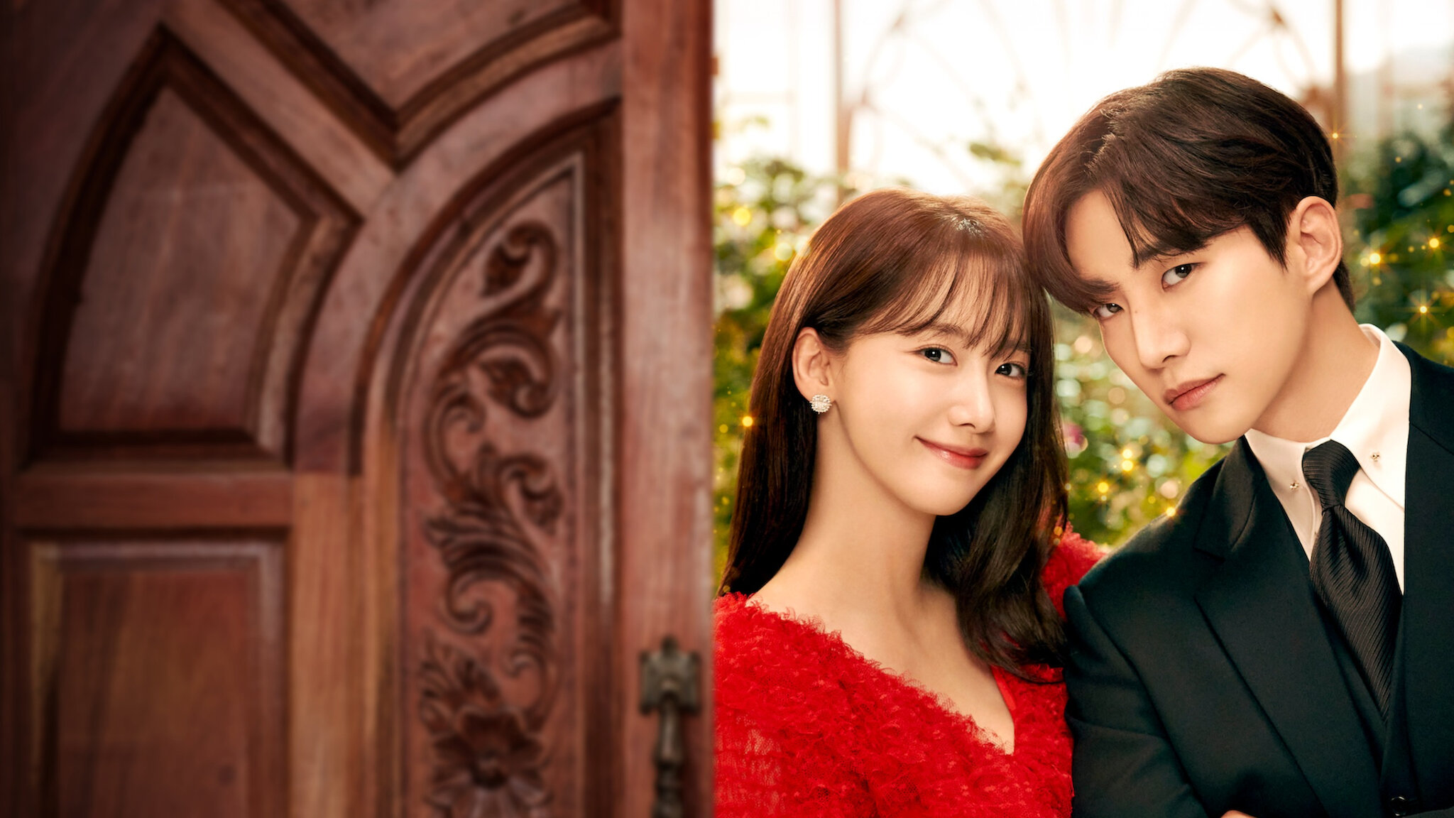 Mast ayol dumbasini shisha bilan itarib yubordi.