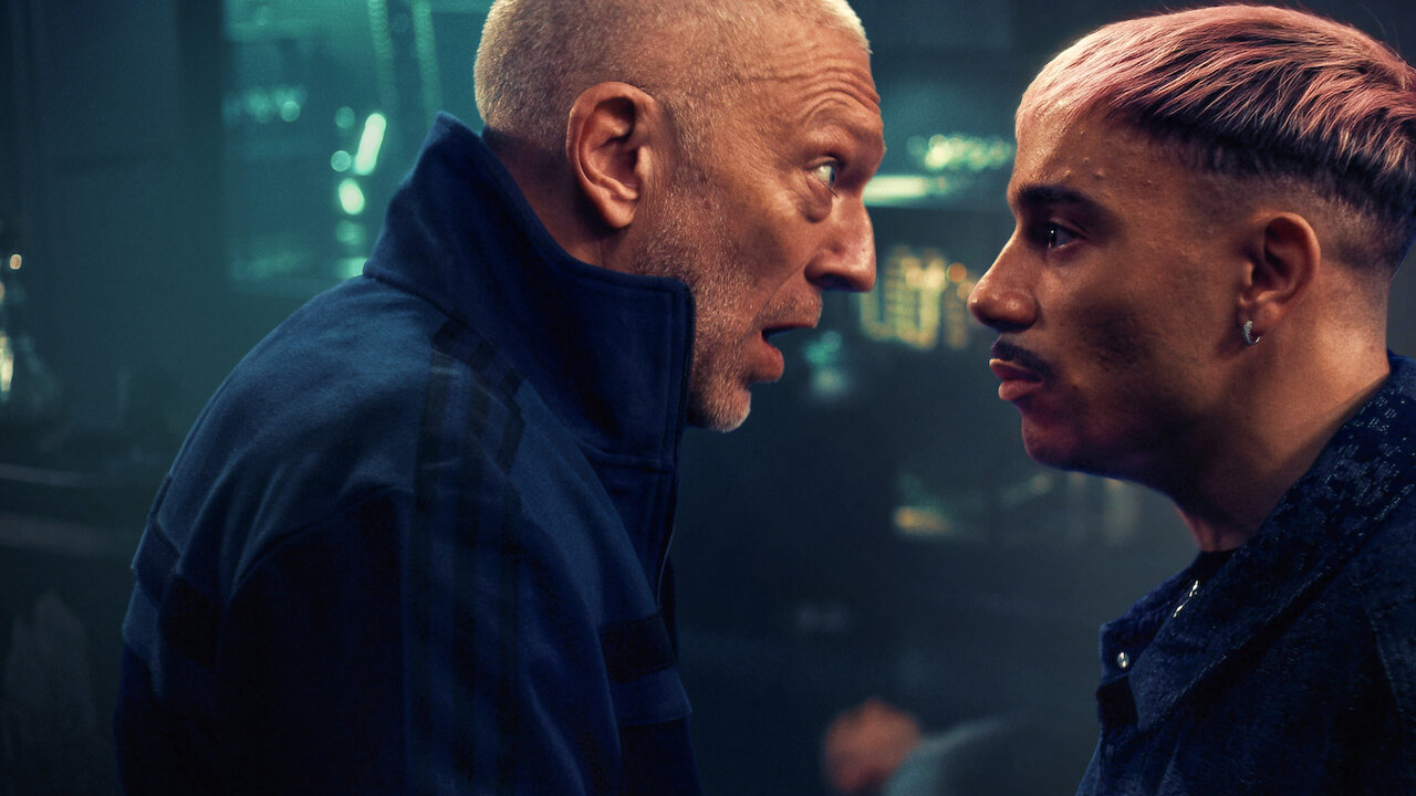 Clip 2: DJ encubierto