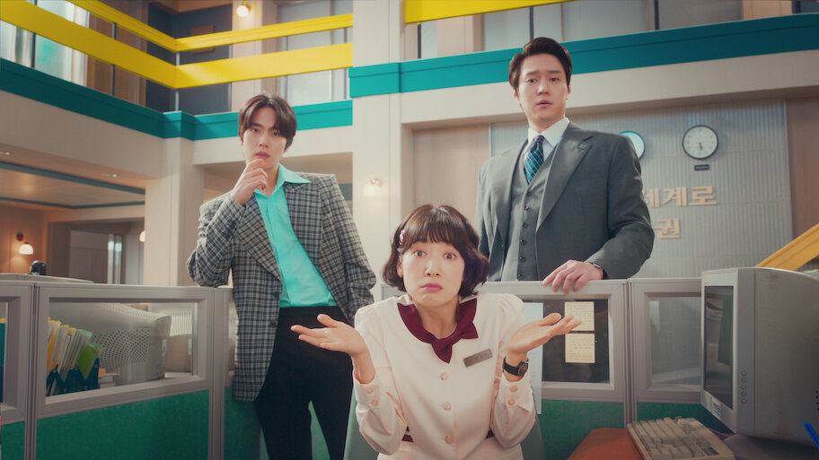 Watch Undercover Miss Hong | Netflix Official Site
