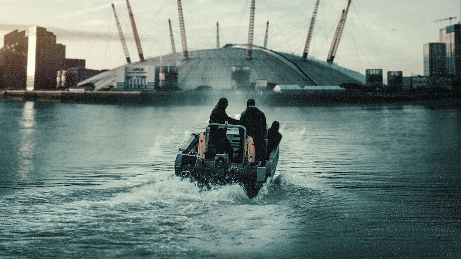 Phi vụ kim cương: Ngôi sao Thiên niên kỷ | Trang web Netflix chính thức