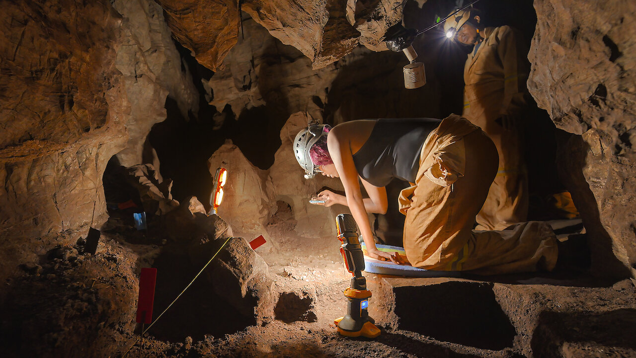 Watch Unknown: Cave of Bones | Netflix Official Site